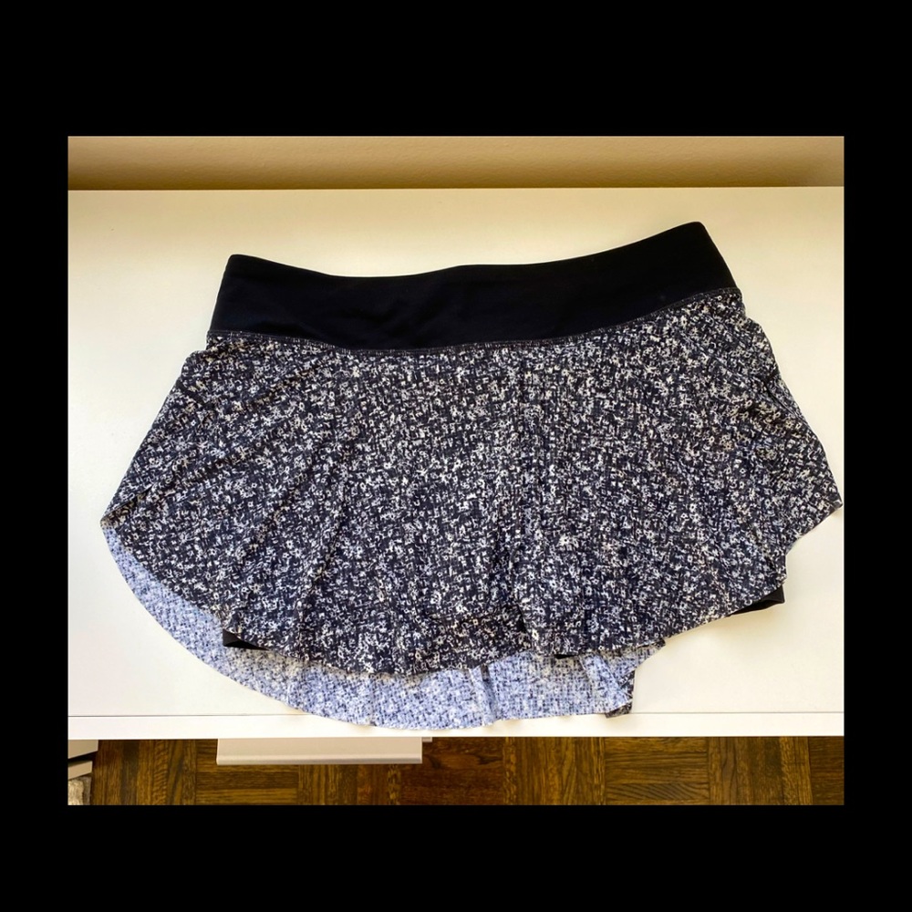 Lululemon Size 6 skort